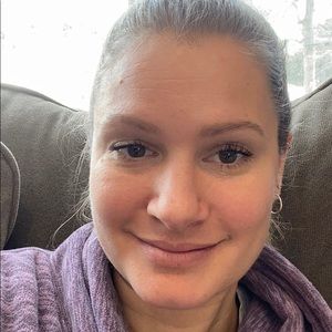 Meet your Posher, Cari